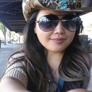 Meet your Posher, Alyssa